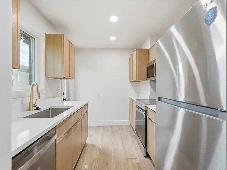 1729 R Ave #1729 - Photo 6 of 14