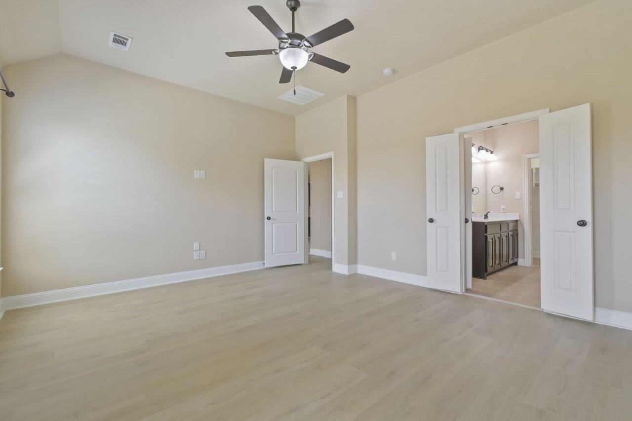 237 Frontier Dr - Photo 7 of 16