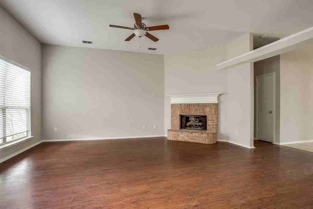 9213 Norfolk Ln - Photo 7 of 21