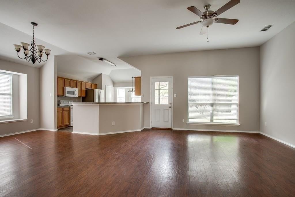 9213 Norfolk Ln - Photo 5 of 21