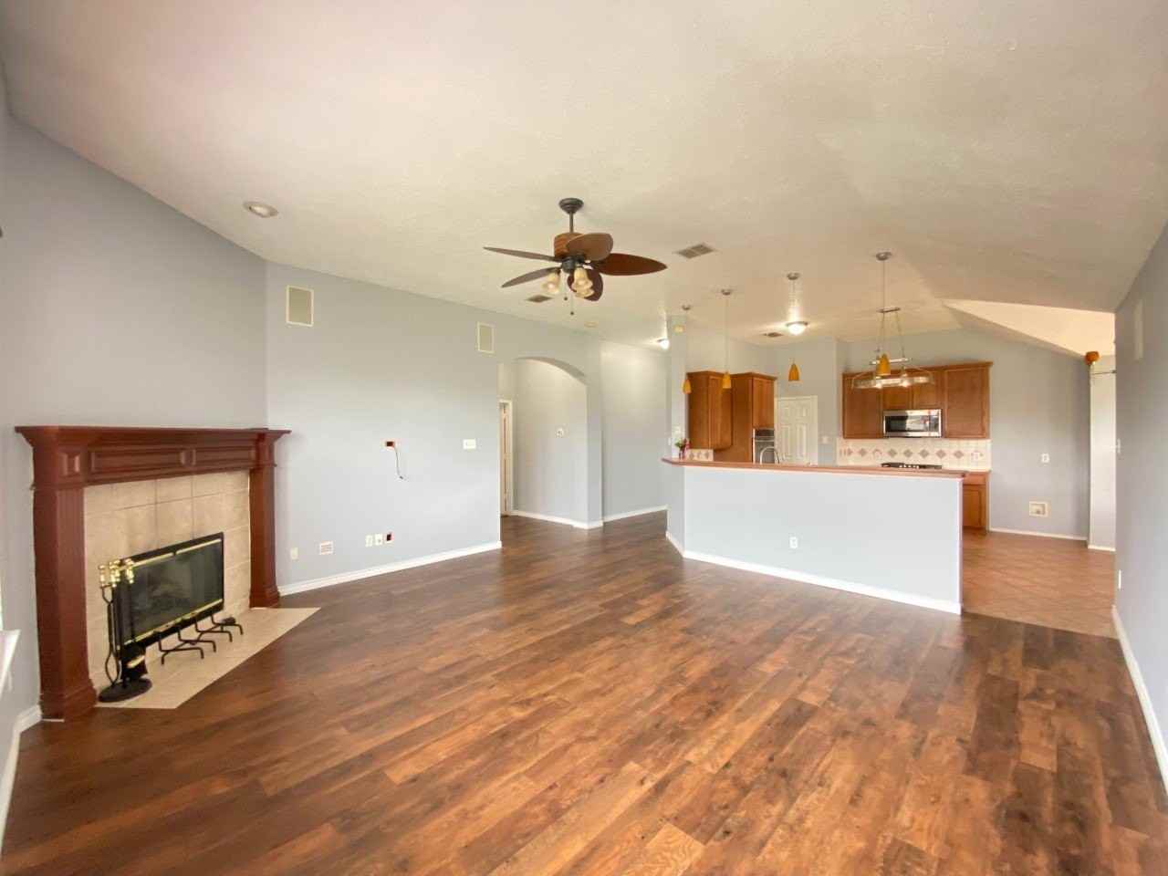 1328 Falcon Holw - Photo 5 of 22
