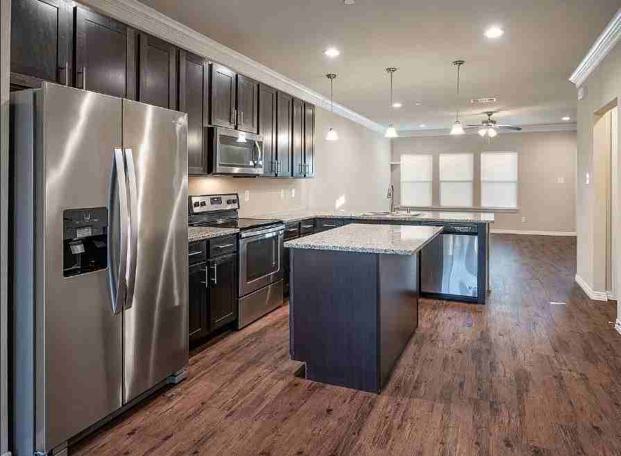 117 Springtree St - Photo 5 of 23