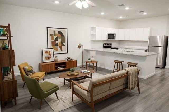 802 S 5th St #1 - Photo 5 of 25