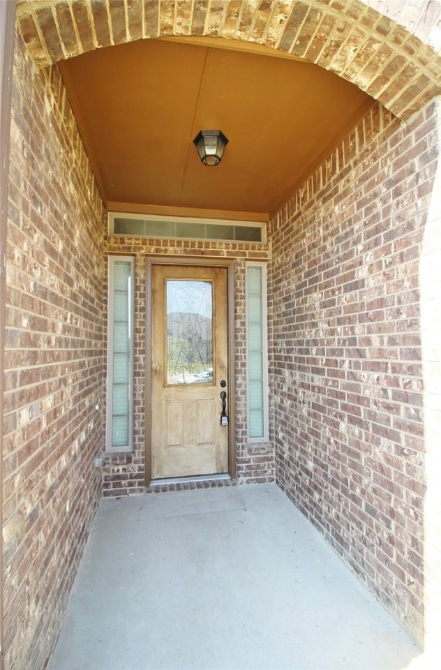 505 Clemson Ln - Photo 2 of 37