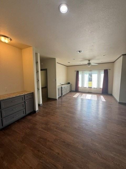 225 Scurry Ave - Photo 3 of 28