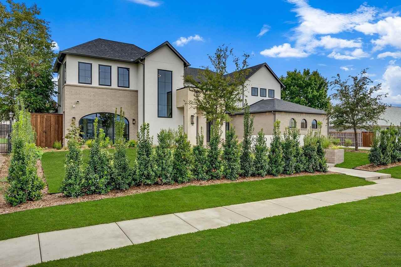 10050 Gooding Dr - Photo 7 of 39