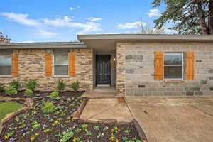 featured image of 801 Sunny Slope Dr
