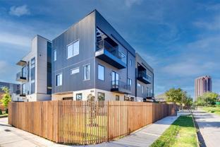 3825 Munger Ave - Photo 1 of 1