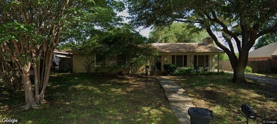 1413 Alford Dr - Photo 2 of 18