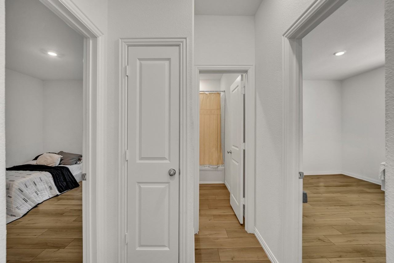 3221 Sioux Trl - Photo 5 of 35
