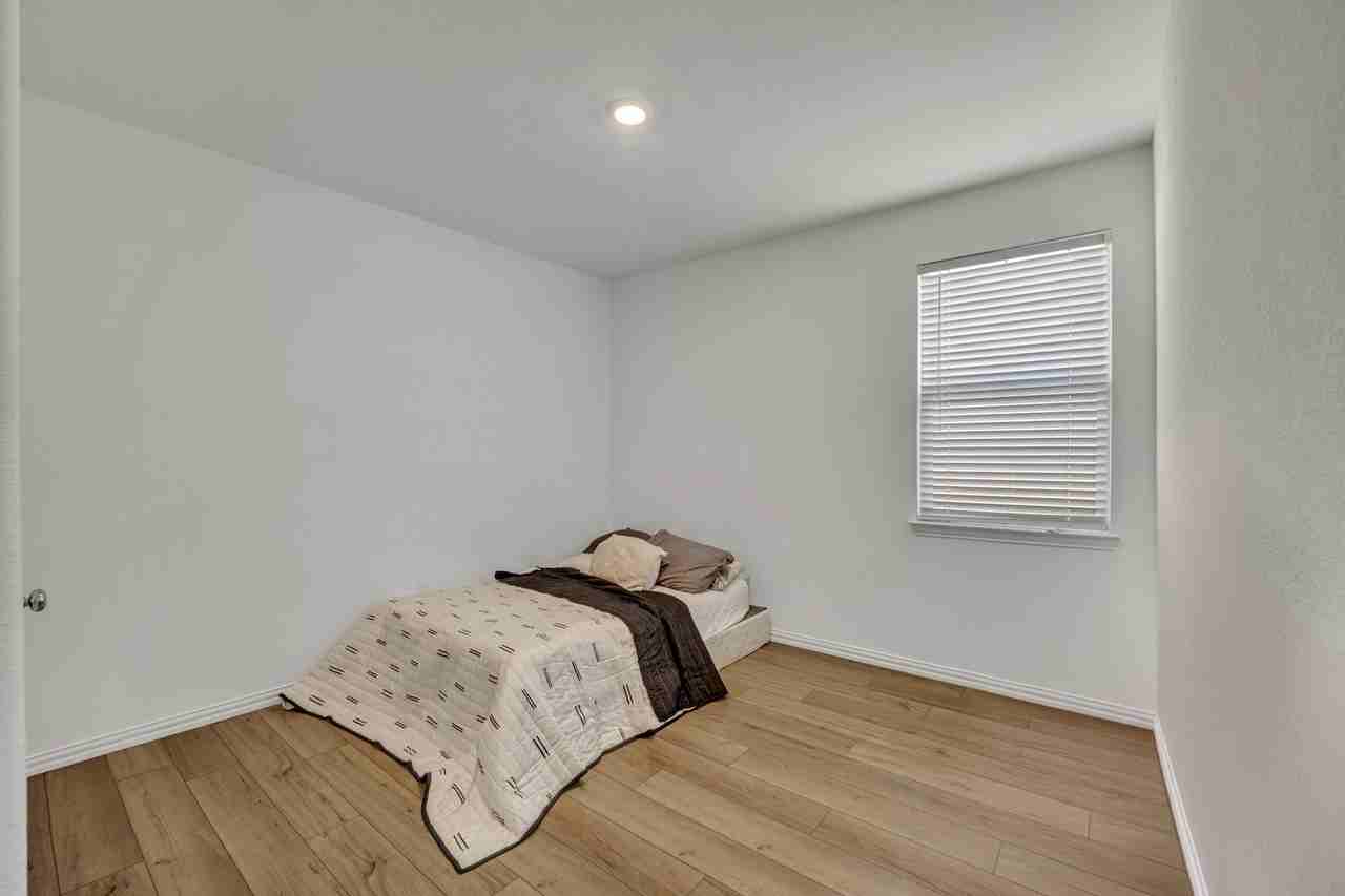 3221 Sioux Trl - Photo 6 of 35