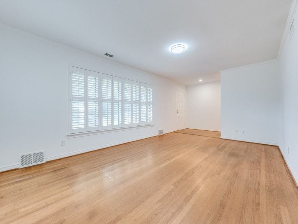 10715 Royal Springs Dr - Photo 4 of 12