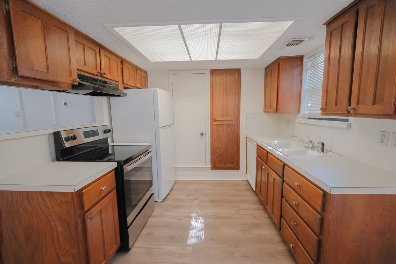 4829 Diaz Ave #1 - Photo 5 of 18