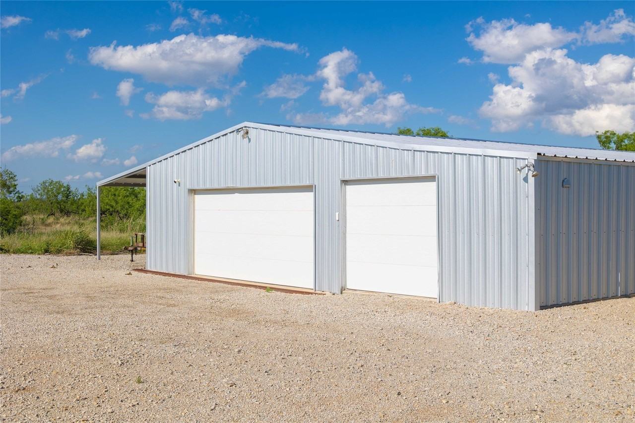 970 County Road 256 - Photo 4 of 32