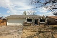 829 Sunshine Ln - Photo 1 of 1