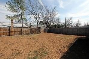 829 Sunshine Ln - Photo 3 of 10