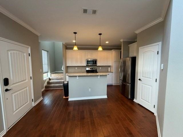 3001 Pointer Ln - Photo 4 of 18