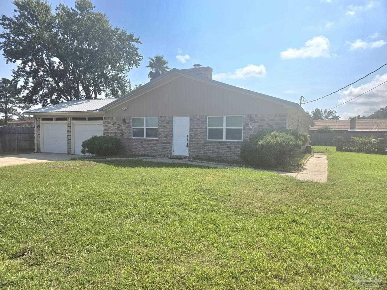 760 Briarwood Dr - Photo 2 of 27