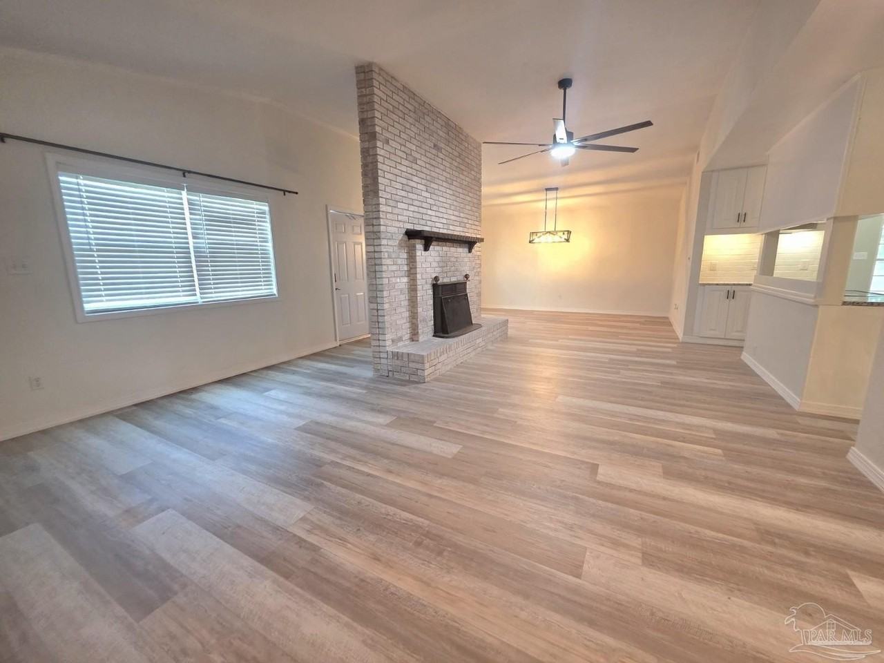 760 Briarwood Dr - Photo 6 of 27