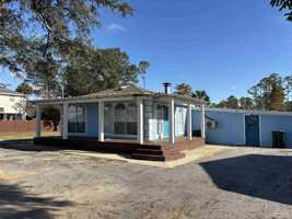 featured image of 9939 Lillian Hwy