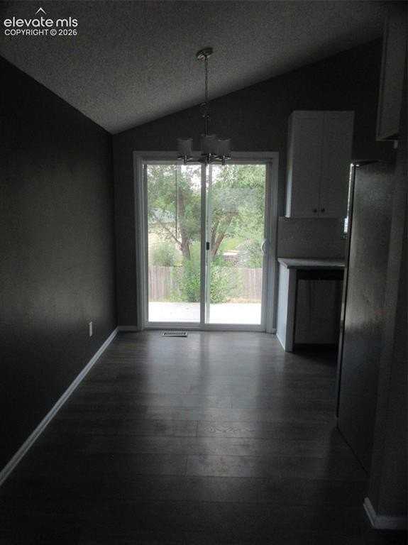 649 Autumn Pl - Photo 7 of 20
