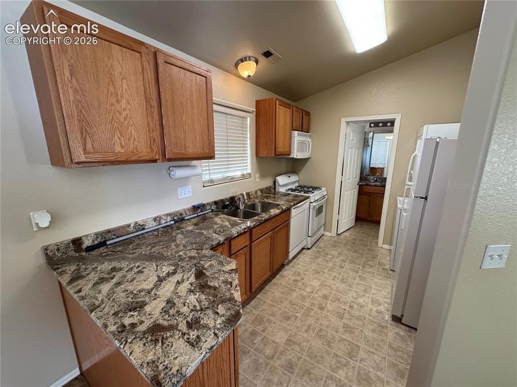 2926 Main St - Photo 6 of 15