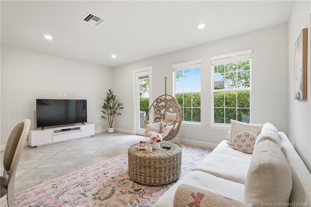 1871 Se Tarni Way - Photo 3 of 22