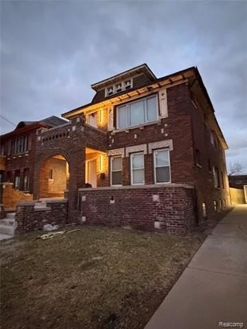 3747 Tyler St - Photo 2 of 19