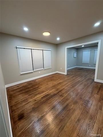 3747 Tyler St - Photo 4 of 19