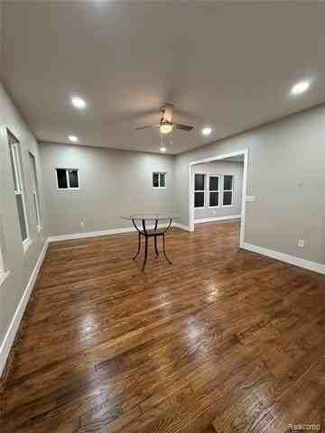 3726 Tyler St - Photo 3 of 19