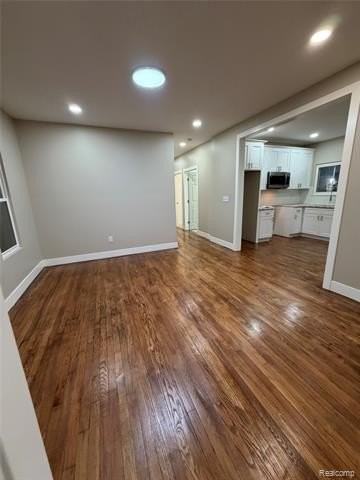 3726 Tyler St - Photo 4 of 19