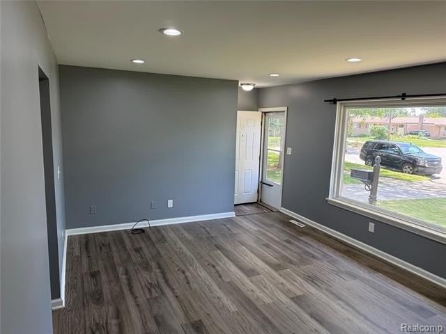 32246 Oakview Dr - Photo 3 of 20