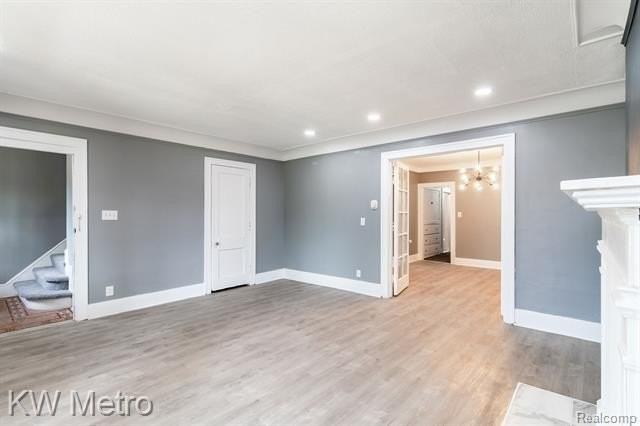 3037 Calvert St - Photo 4 of 8