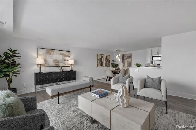411 S Old Woodward Ave #924 - Photo 5 of 18