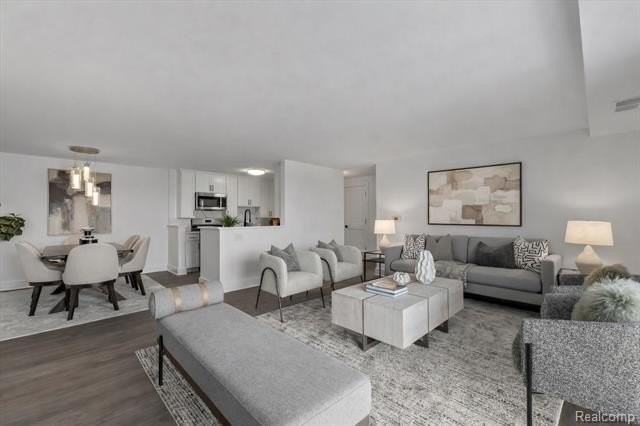 411 S Old Woodward Ave #924 - Photo 6 of 18