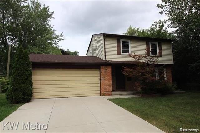 311 Woodlawn Ave - Photo 2 of 18