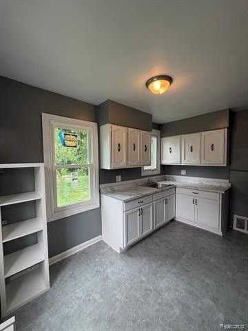 12626 Payton St - Photo 6 of 50