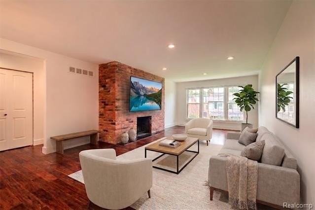551 N Old Woodward Ave - Photo 3 of 21