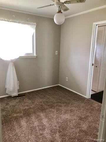 38022 Lyndon St - Photo 6 of 11