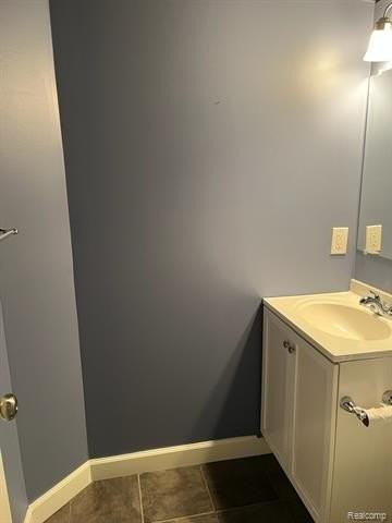 1510 Chapin Ave - Photo 4 of 19
