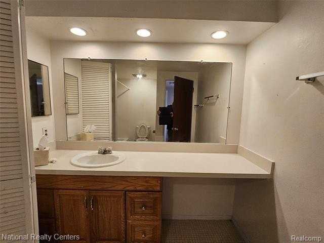 29576 City Center Dr #4 - Photo 2 of 15