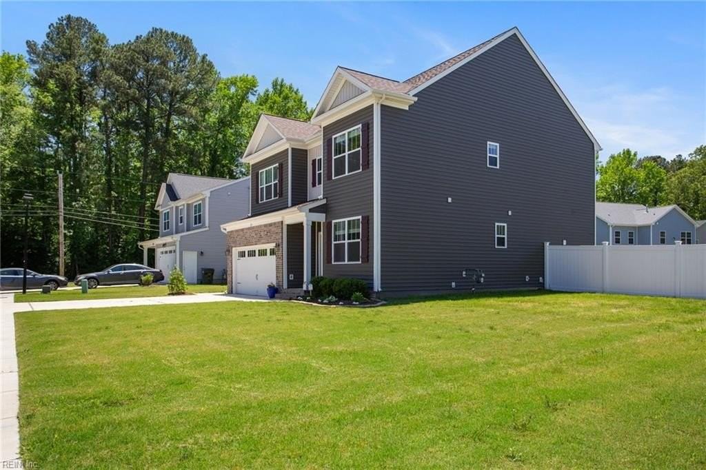 121 Bellflower Ln - Photo 4 of 31
