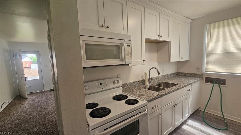 1404 Algona Rd - Photo 3 of 11
