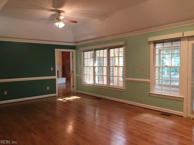 112 Harbour Town - Photo 4 of 18