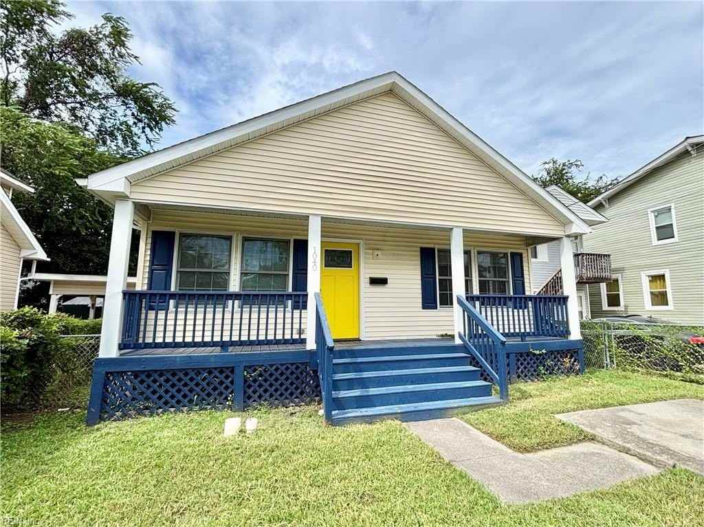 1040 W 35th St - Photo 2 of 14
