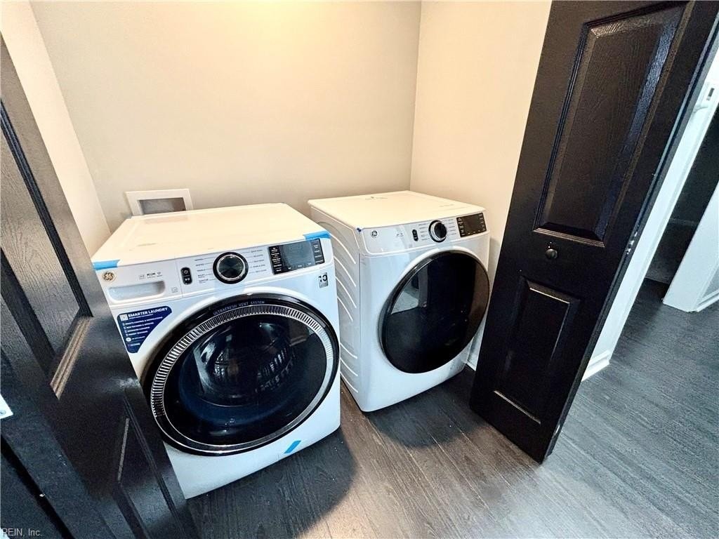 1040 W 35th St - Photo 6 of 14