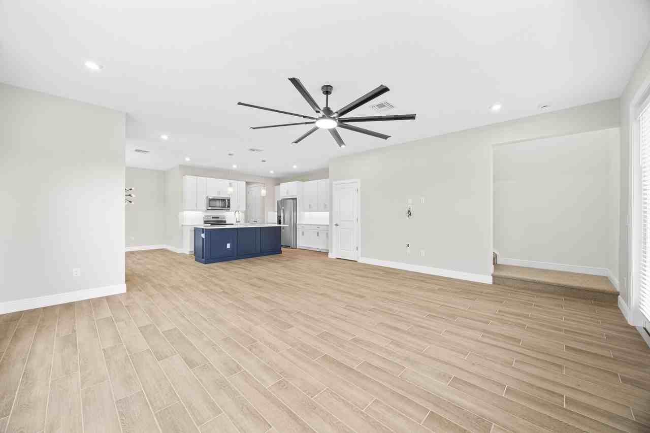 3542 Nw Solange Ct - Photo 4 of 43