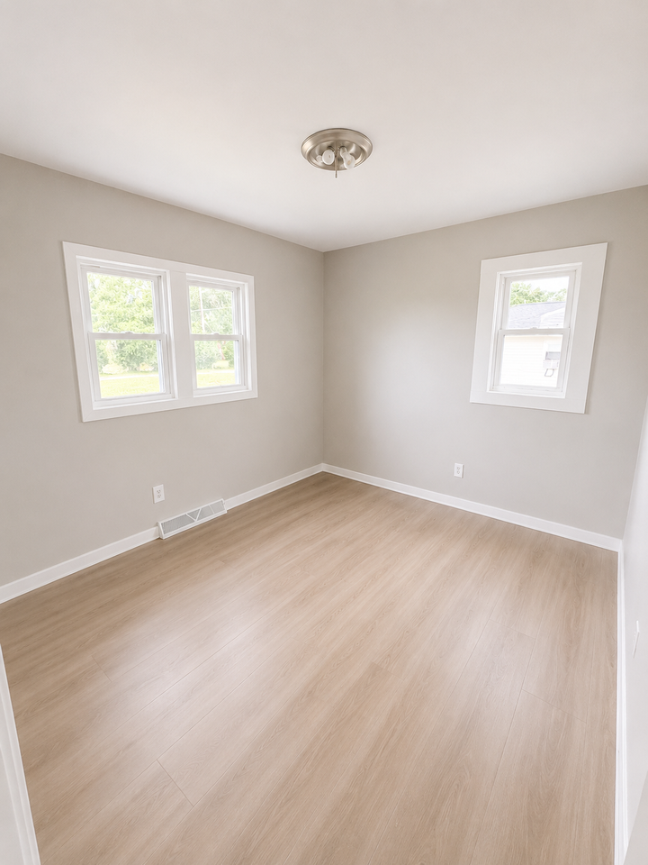 Oak St #113 - Photo 5 of 7
