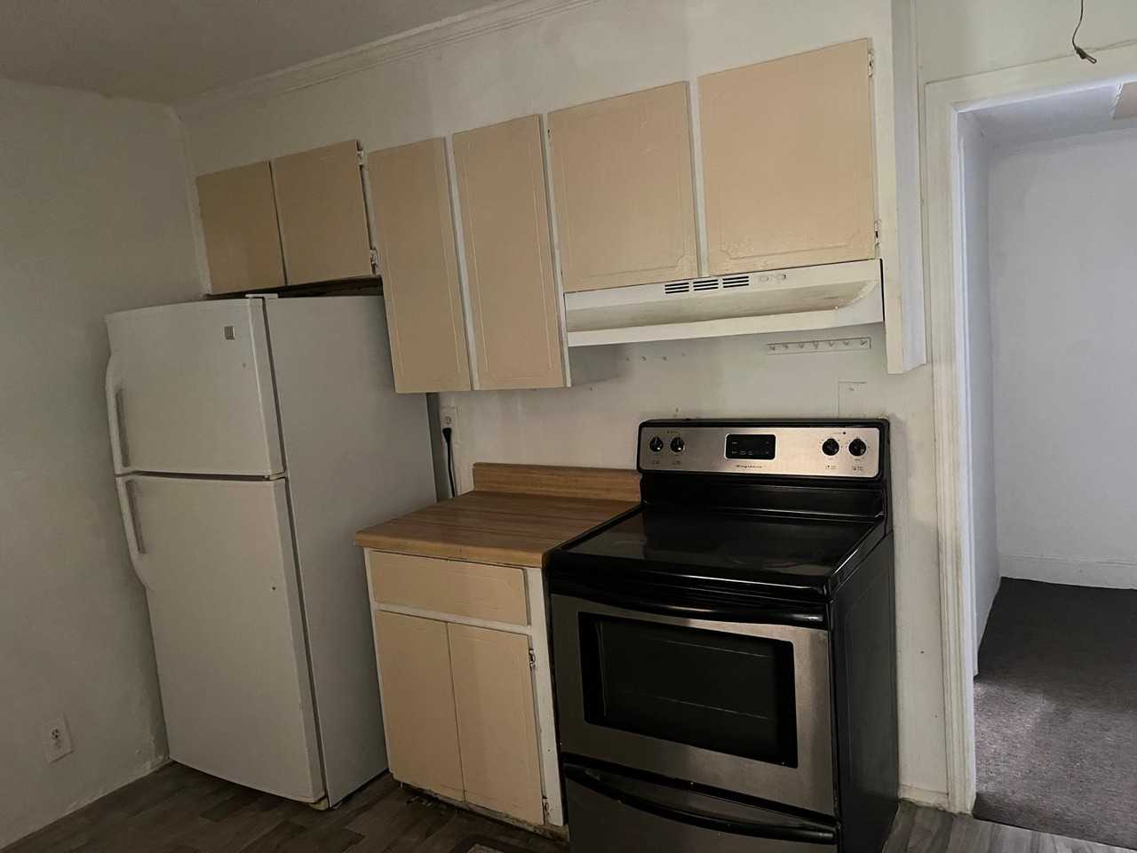3828 Lyons St #1 - Photo 3 of 7