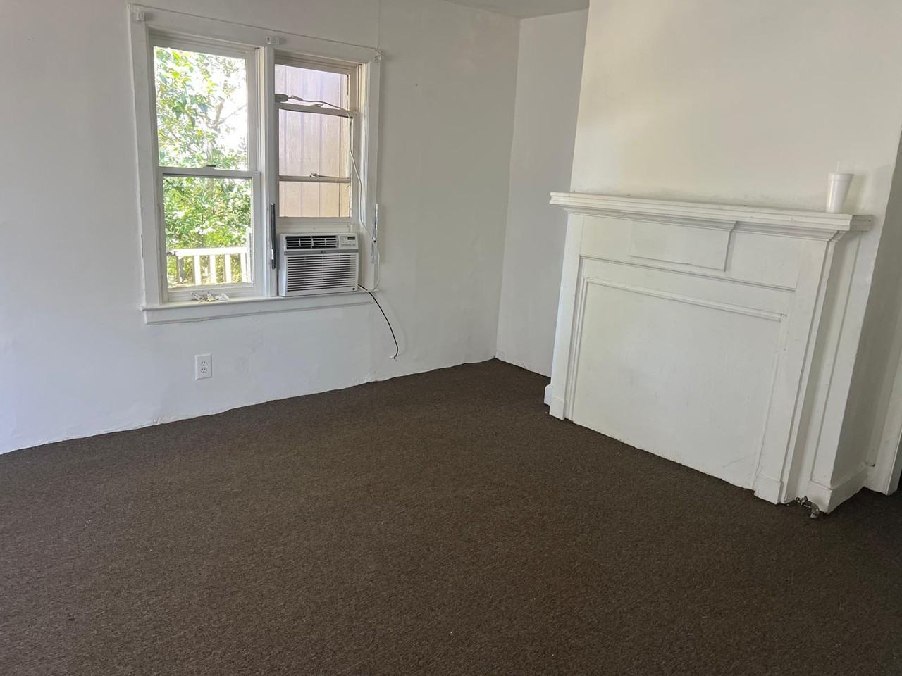 3828 Lyons St #1 - Photo 6 of 7
